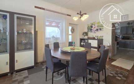 Unikátny rodinný dom s veľkým pozemkom