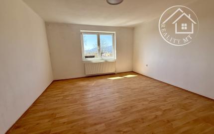 Rodinný dom v Turčianskych Kľačanoch na priestrannom pozemku