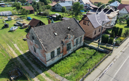 Vo výhradnom zastúpení ponúkam na predaj 4-izbový rodinný dom s historickým  charakterom v Sučanoch