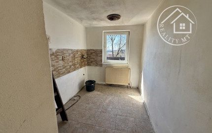 Znížená cena- Rodinný dom v Turčianskych Kľačanoch na priestrannom pozemku