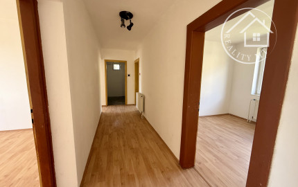 Znížená cena- Rodinný dom v Turčianskych Kľačanoch na priestrannom pozemku