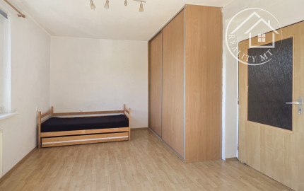 Na predaj 3-izbový tehlový byt s garážou v cene – Sučany