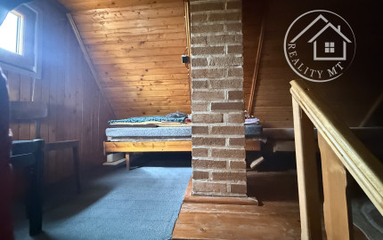 Zrekonštruovaná rekreačná chata Karvaša a Bláhovca
