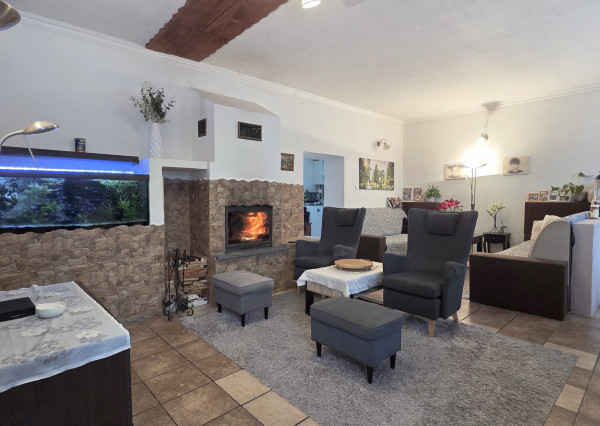 Unikátny rodinný dom s veľkým pozemkom