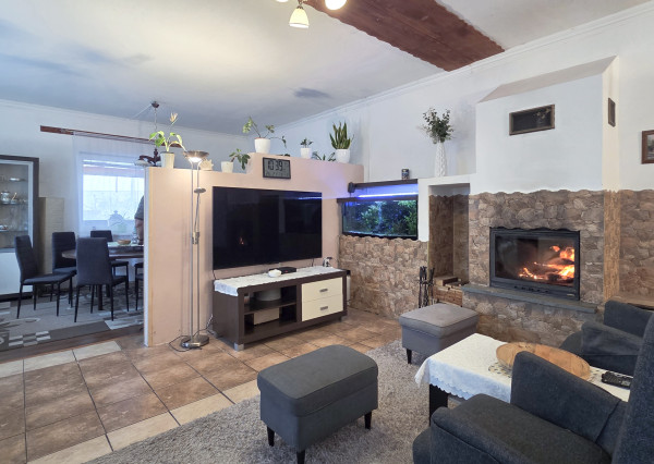 Unikátny rodinný dom s veľkým pozemkom