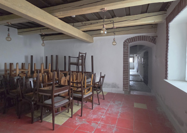 KOMERČNÝ OBJEKT S POTENCIÁLOM BÝVANIA