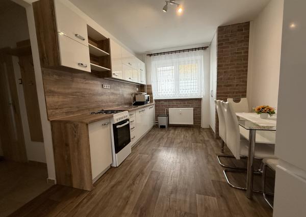 Prenájom 2 izbového bytu v centre Martina na Záborského ulici v blízkosti lekárskej fakulty