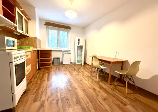 Prenájom 2 izbového bytu na Šoltésovej ulici v Centre Martina