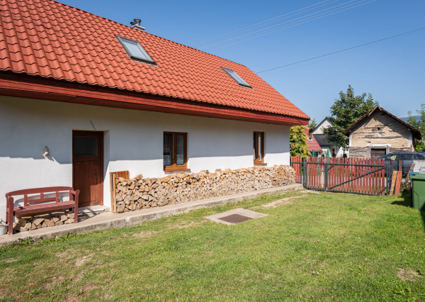 Predaj zrekonštruovaného vidieckého domu v Turčianskej Štiavničke za cenu bytu