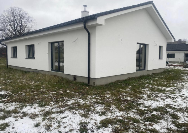 4 izbové rodinné domy s veľkorysou výmerou na Budiši