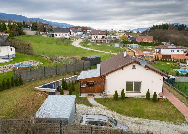 Novostavba vidieckého rodinného domu v Turčianskom Petre