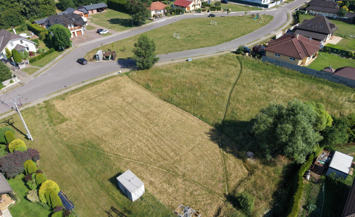 Pozemok pre rodinném domy Dolné Rakovce - fotografia 1