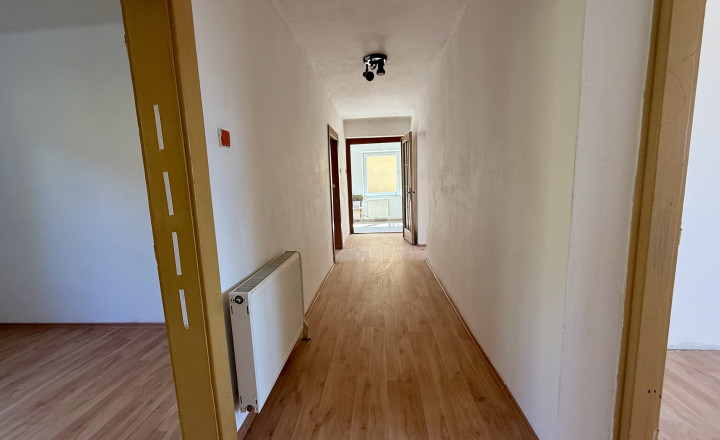 Výrazne znížená cena- Rodinný dom v Turčianskych Kľačanoch na priestrannom pozemku - fotografia 9