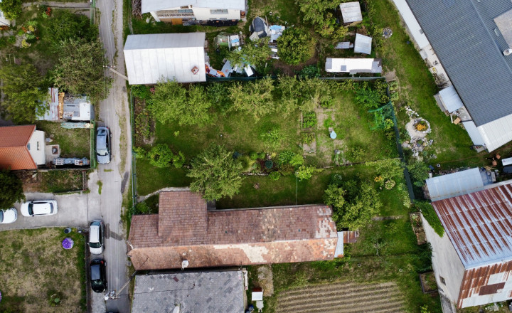 🏡 NA PREDAJ – 2-IZBOVÝ RODINNÝ DOM V JAZERNICI - fotografia 3