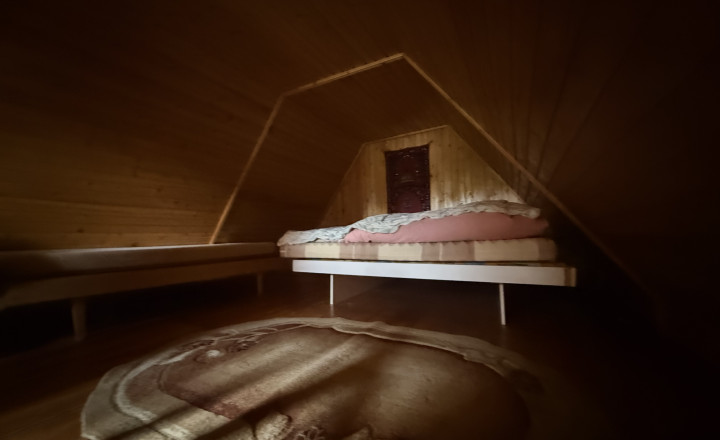 Zrekonštruovaná rekreačná chata Karvaša a Bláhovca - fotografia 11