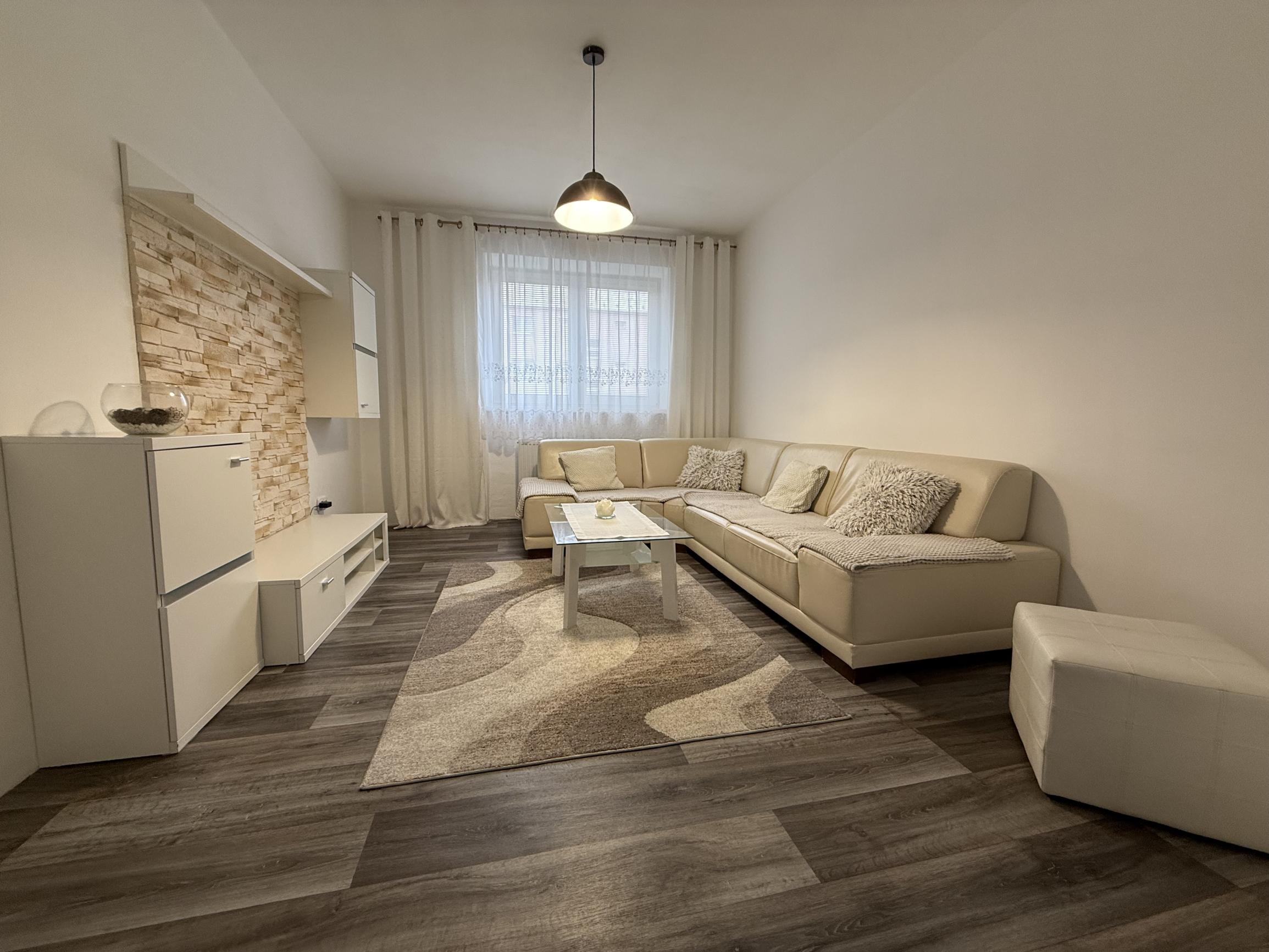 Prenájom 2 izbového bytu v centre Martina na Záborského ulici v blízkosti lekárskej fakulty